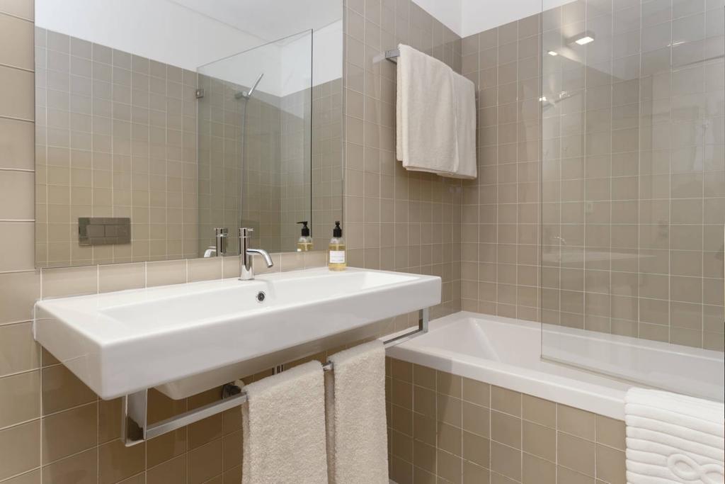 Luxury Apartment In Cardosas Porto Bilik gambar